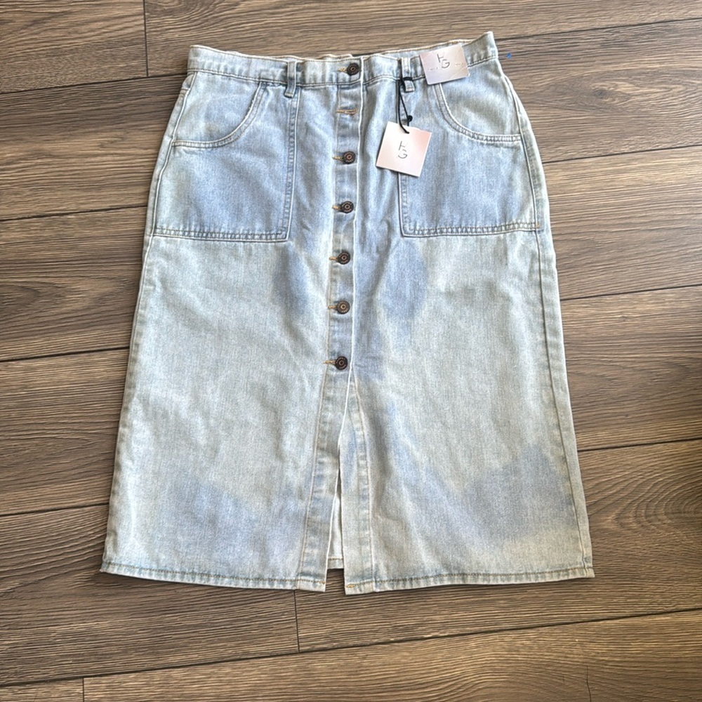 Happily Grey Button Midi Denim Skirt Patch Pockets Size 13 / 30 NWT!